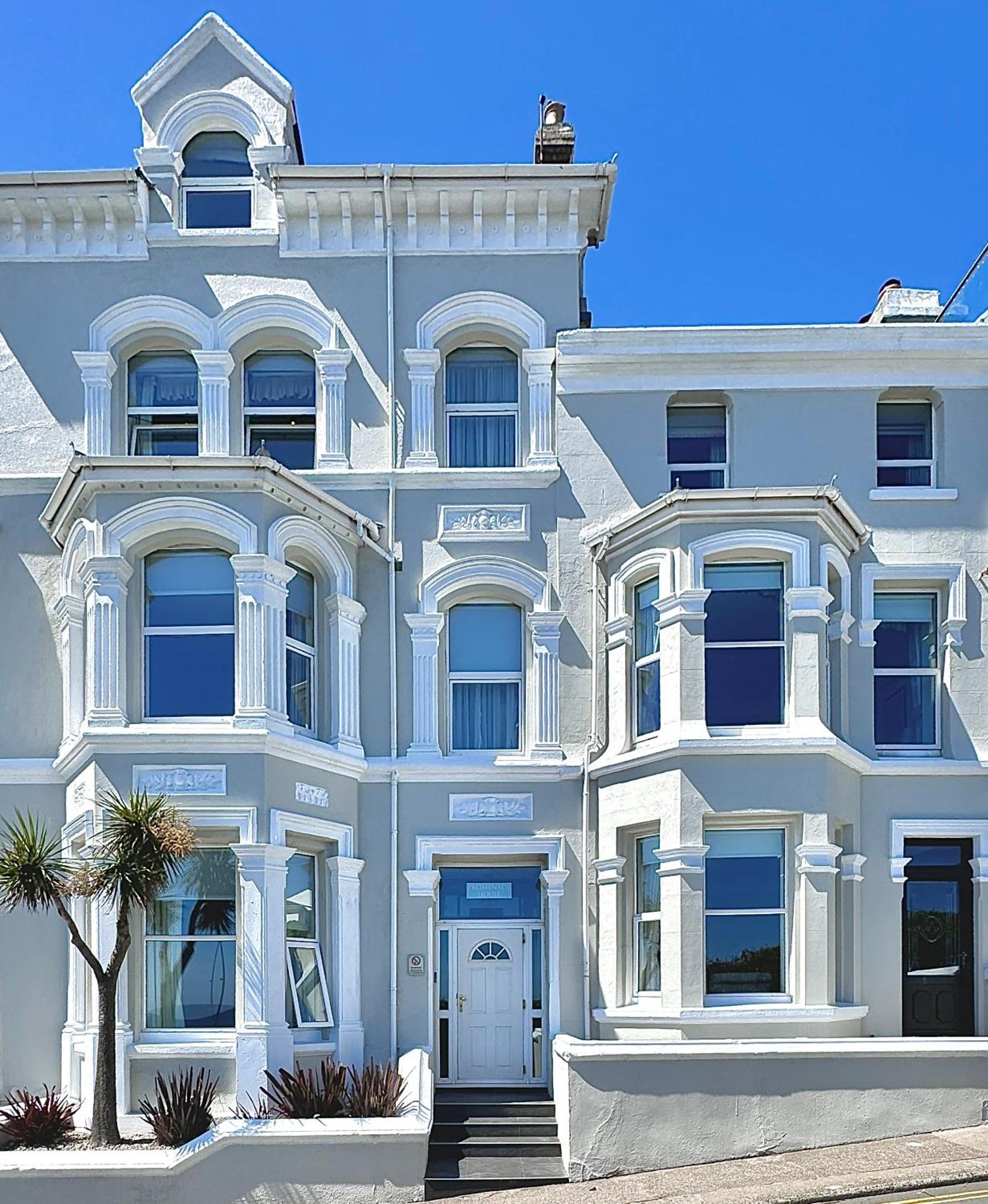 Promenade House Aparthotel Douglas Exterior photo